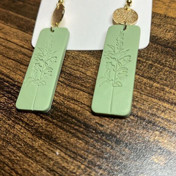 Floral Pattern Rectangle Drop Earrings - Picture 8 of 14